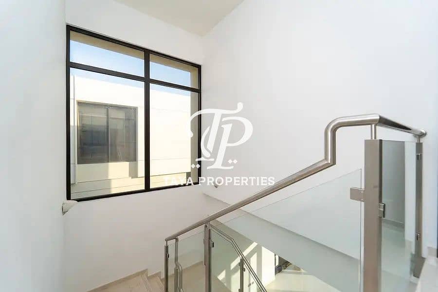 Stand Alone Villa | Single Row | Private Garden - Image 12