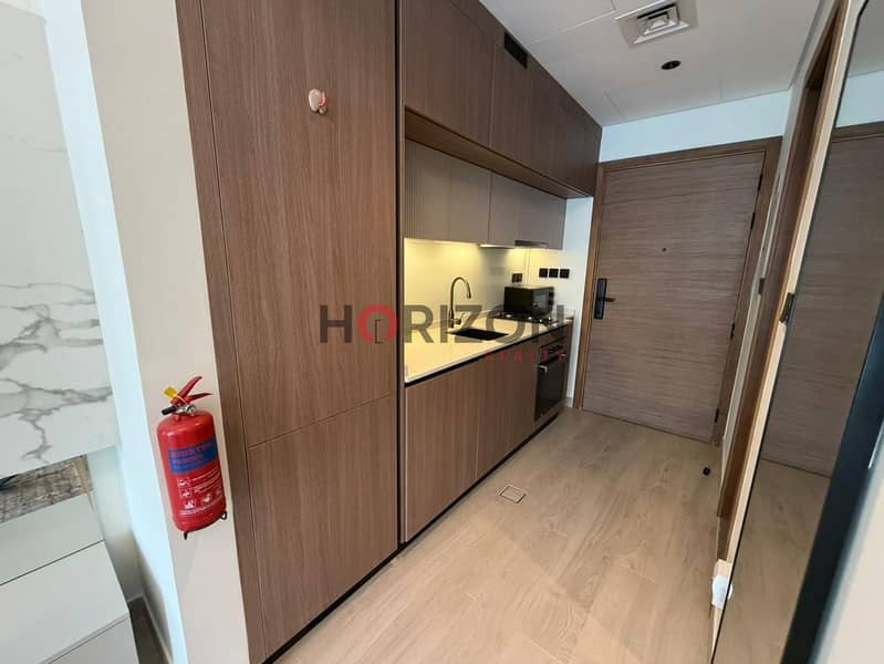 Vacant | Fully Furnished | Bright Home - Image 6