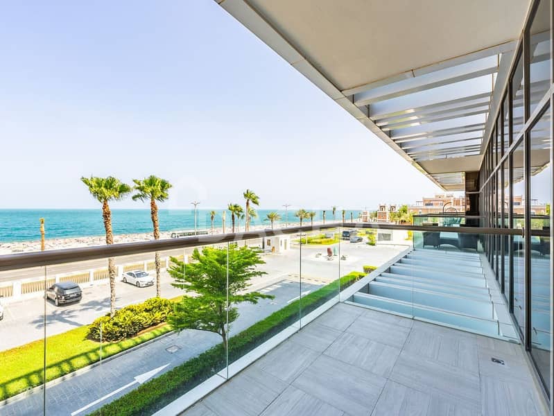 New To Market | Sea View | Vacant - Image 20