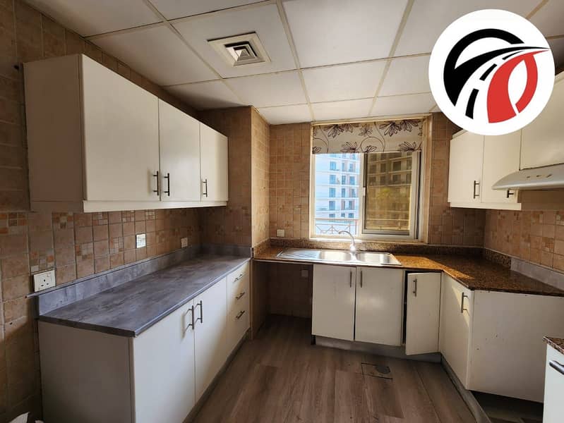 Spacious 2bhk apartment closed kitchen/ center of arjan