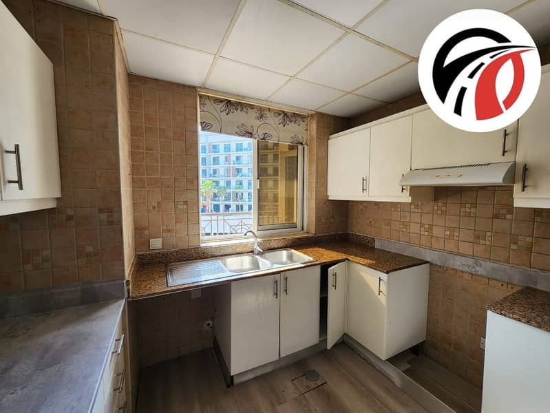 Spacious 2bhk apartment closed kitchen/ center of arjan - Image 6