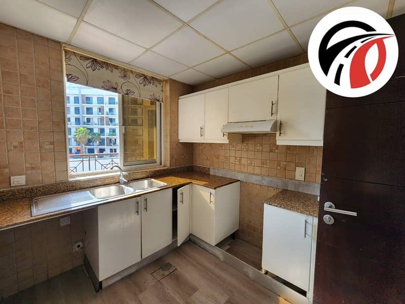 Spacious 2bhk apartment closed kitchen/ center of arjan - Image 17
