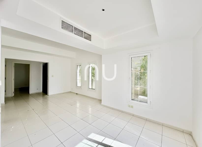 Type 3E | Lake View | Well-Maintained | Vacant