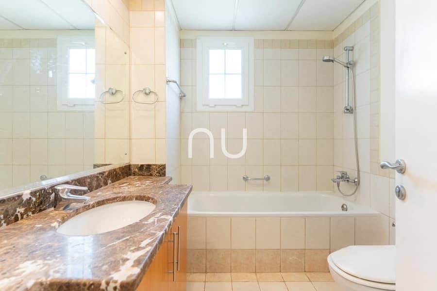 Type 3E | Lake View | Well-Maintained | Vacant - Image 22