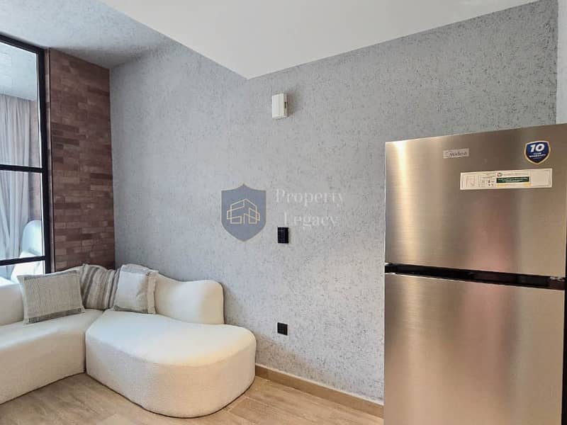 Upgraded London Style | Furnished | Last Price