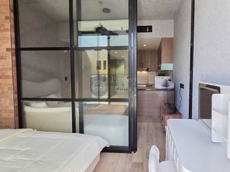 Upgraded London Style | Furnished | Last Price