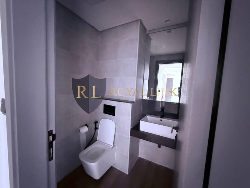 Multiple Cheques | Spacious Layout | Vacant in Jan - Image 10