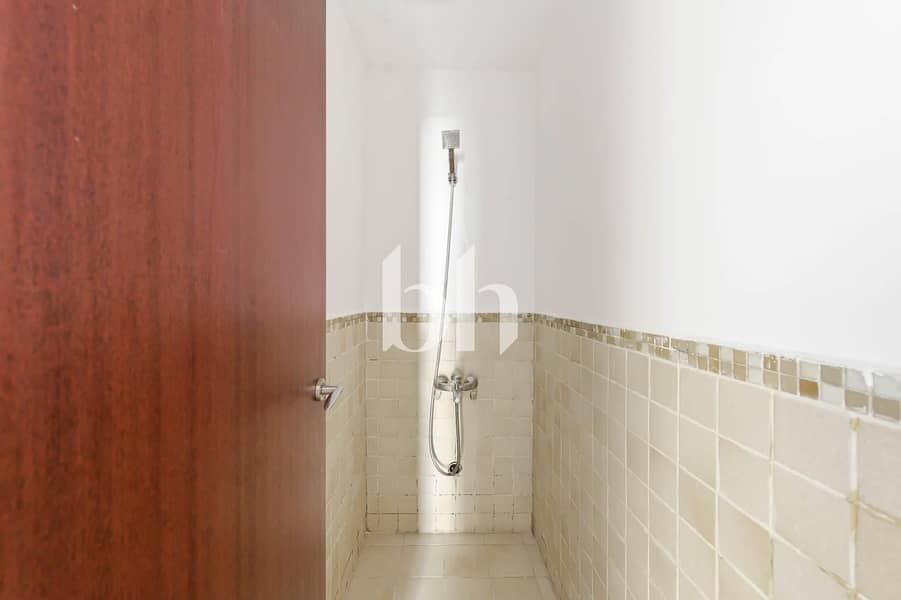 Spacious | 3 Bedroom Apartment | Unfurnished - Image 8