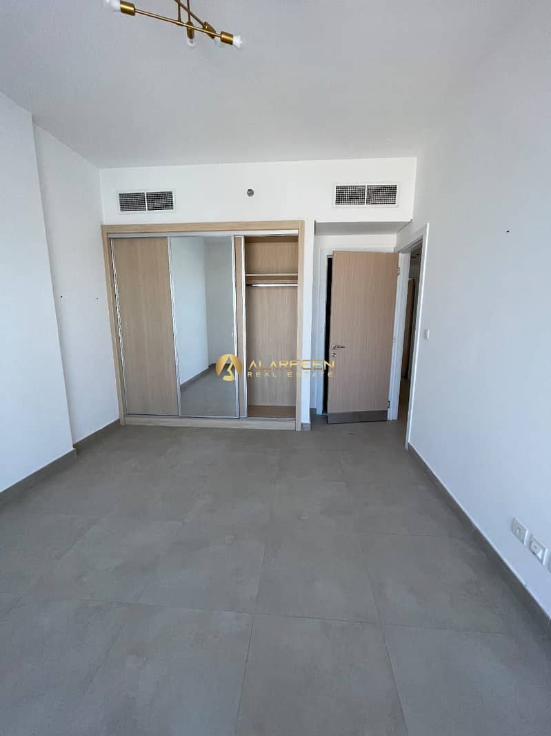 2BHk Apartment | Huge Layout | Prime Location - Image 6