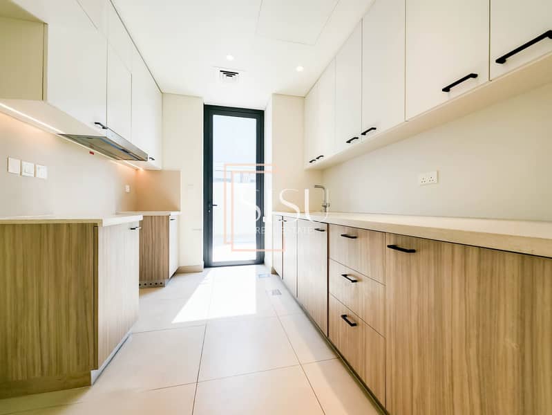 Full Golf Facing | Ready to Move in | Premium Location