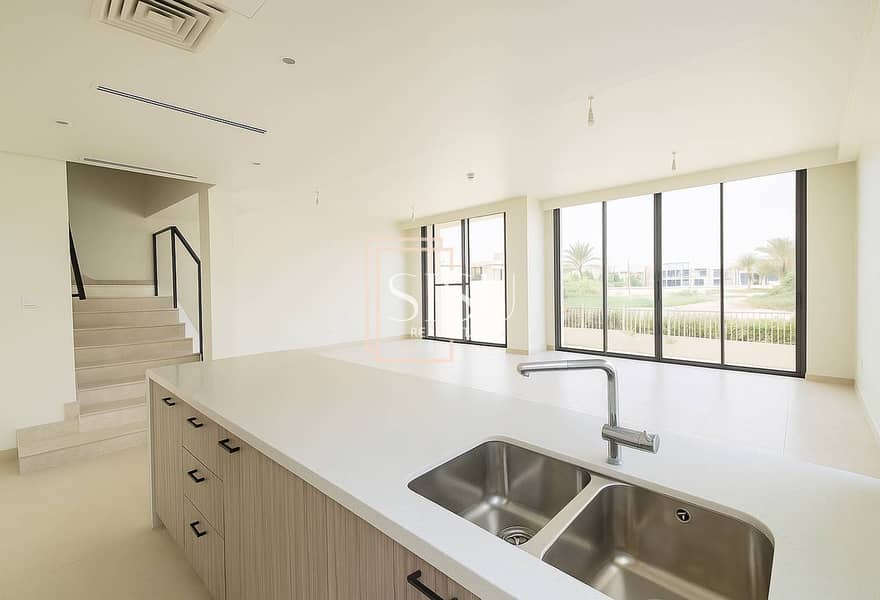 Exclusive | Upgraded | Golf Facing