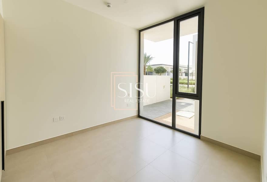 Exclusive | Upgraded | Golf Facing - Image 11