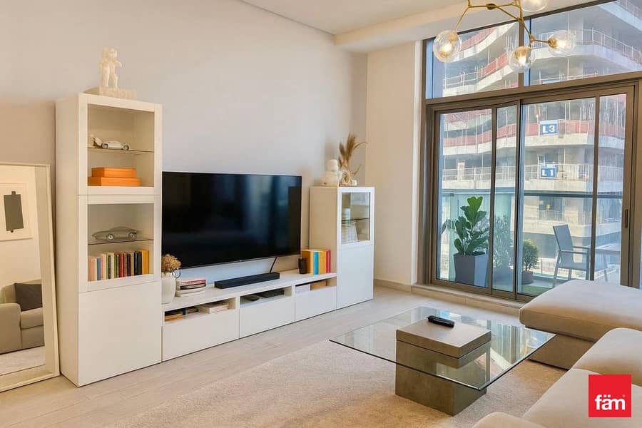 Low Floor | Furnished L Spacious L Pet Friendly