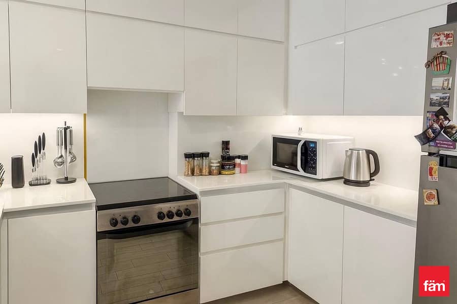 Low Floor | Furnished L Spacious L Pet Friendly