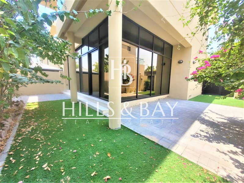 Vacant | Good Location | End Unit | Landscaped