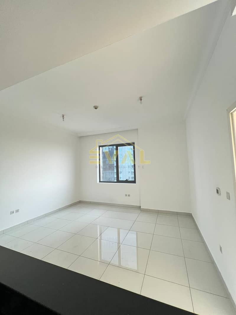 Vacant | Unfurnished | Balcony | Prime Location - Image 7