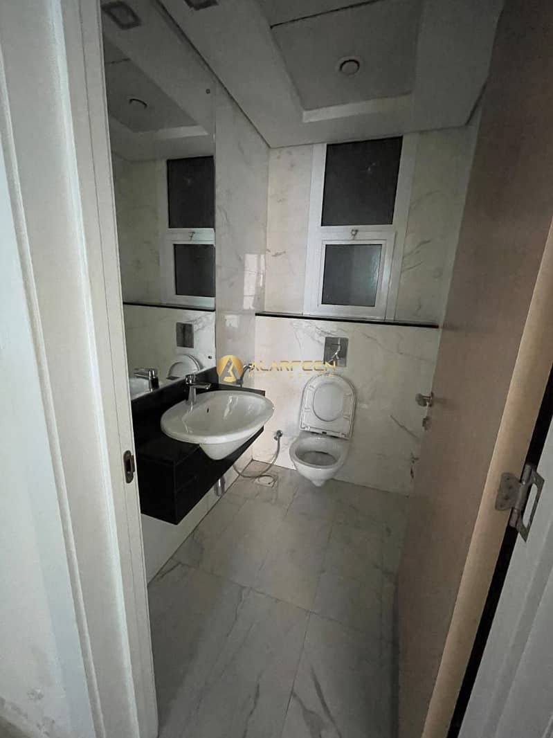 Community View | Prime Location | Spacious Unit - Image 9