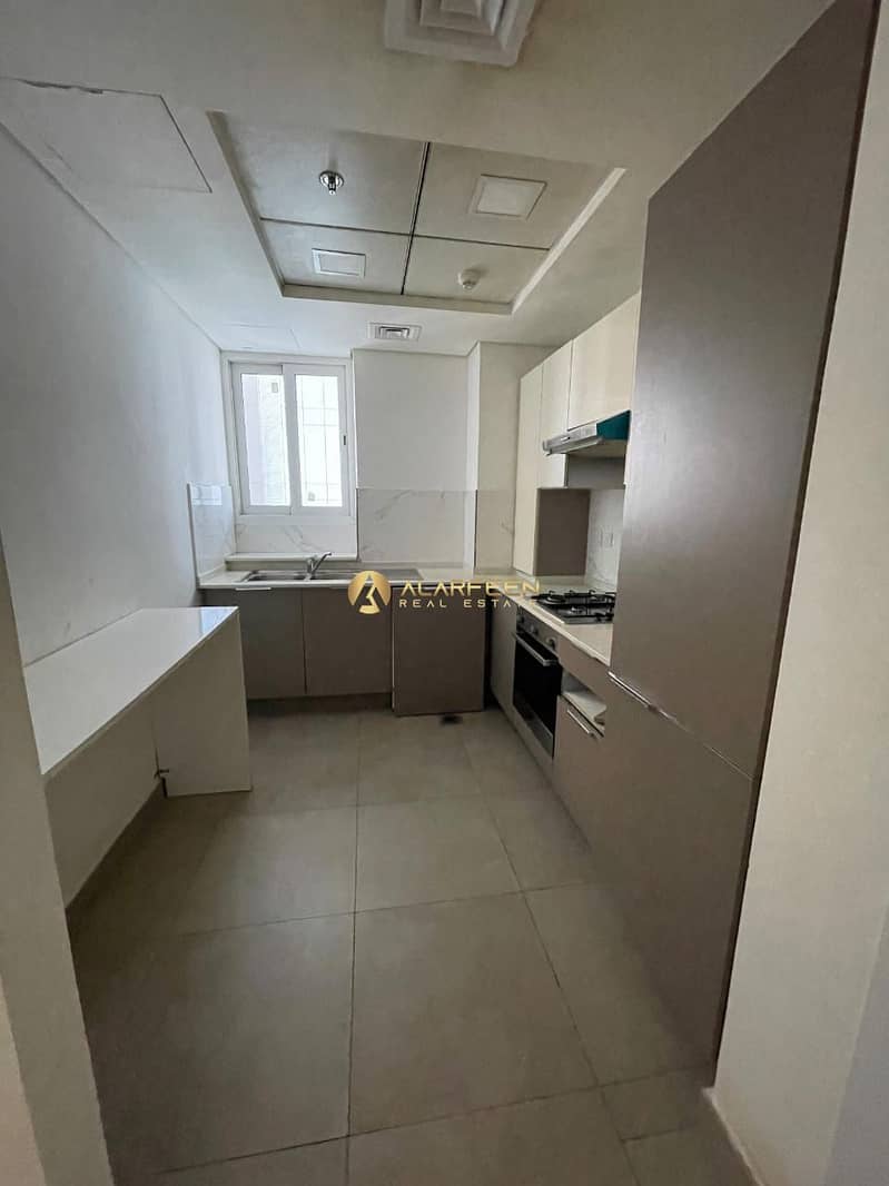 Community View | Prime Location | Spacious Unit - Image 10