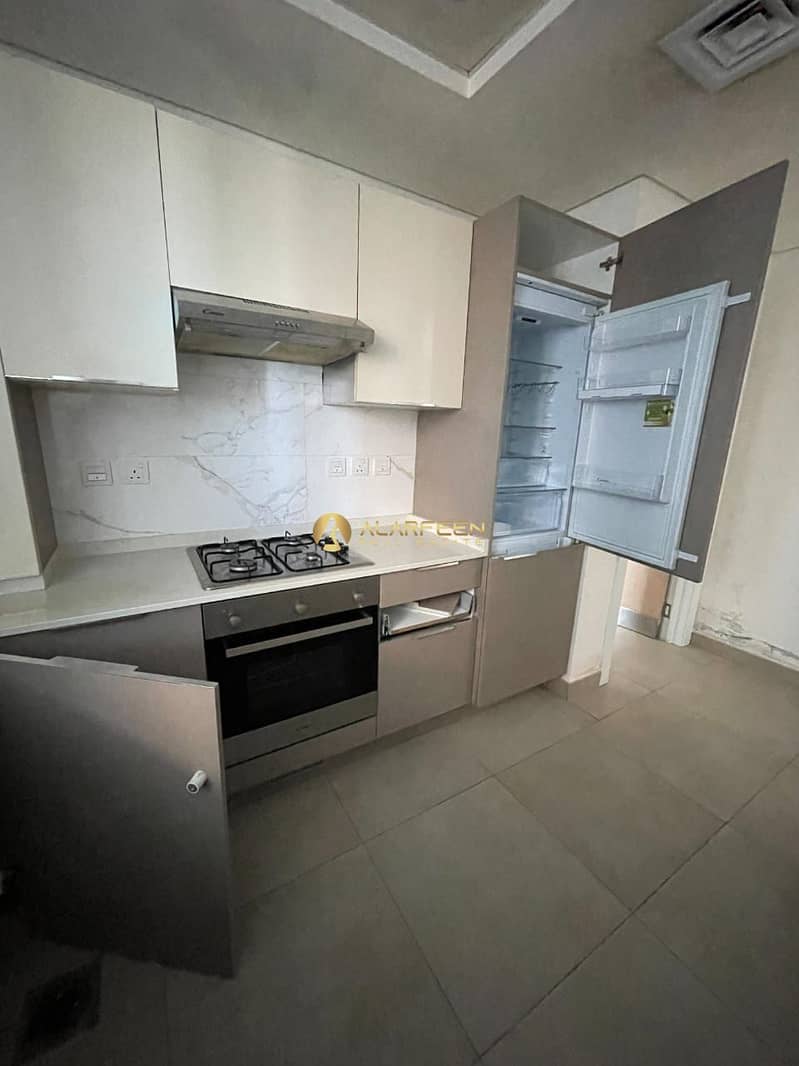 Community View | Prime Location | Spacious Unit - Image 11