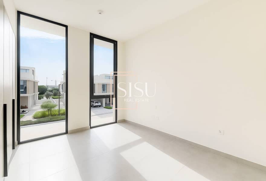 Exclusive | Park Facing | Single Row - Image 14