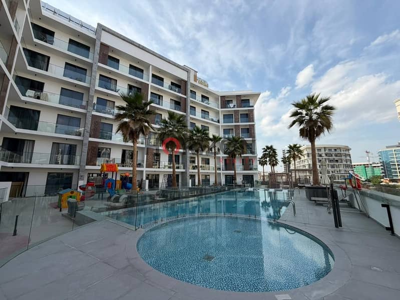 Vacant | Fully Furnished | Bright Home - Image 8