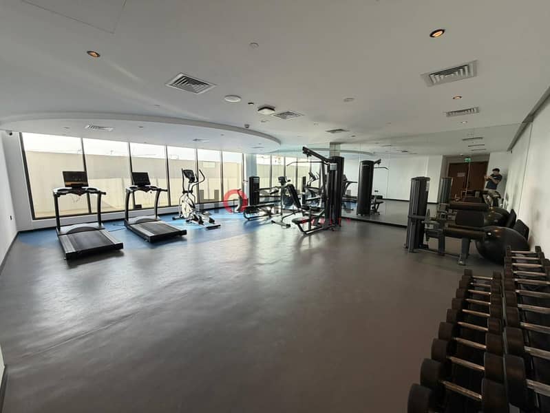 Vacant | Fully Furnished | Bright Home - Image 11