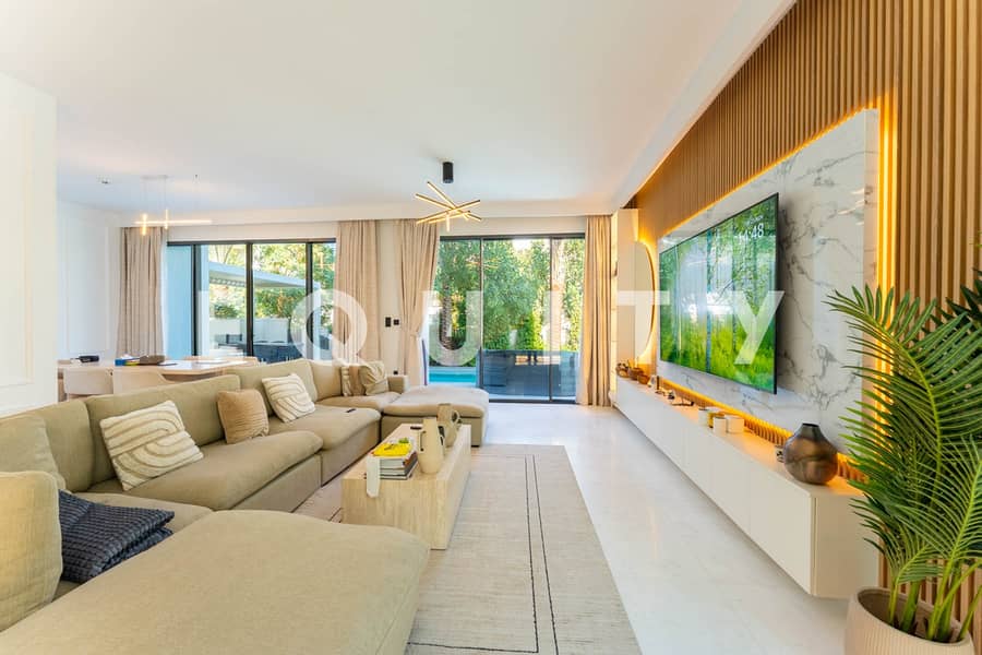 Vacant | 10m Pool | Upgraded | Single Row