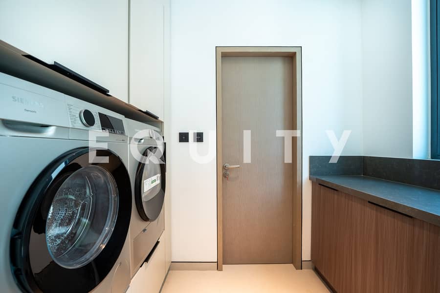 Vacant | 10m Pool | Upgraded | Single Row - Image 9