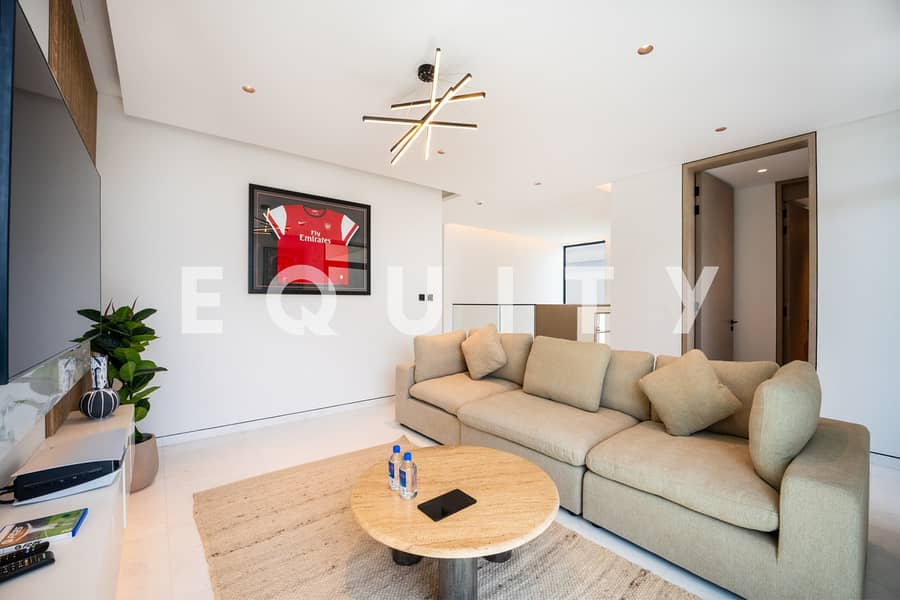 Vacant | 10m Pool | Upgraded | Single Row - Image 28