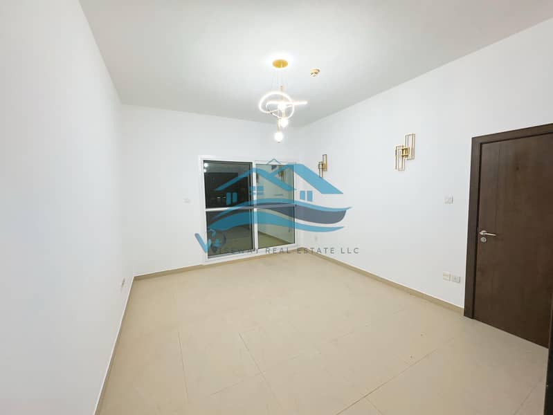 SPACIOUS | FREEHOLD | LAUNDRY ROOM | VACANT NOTICE SERVED