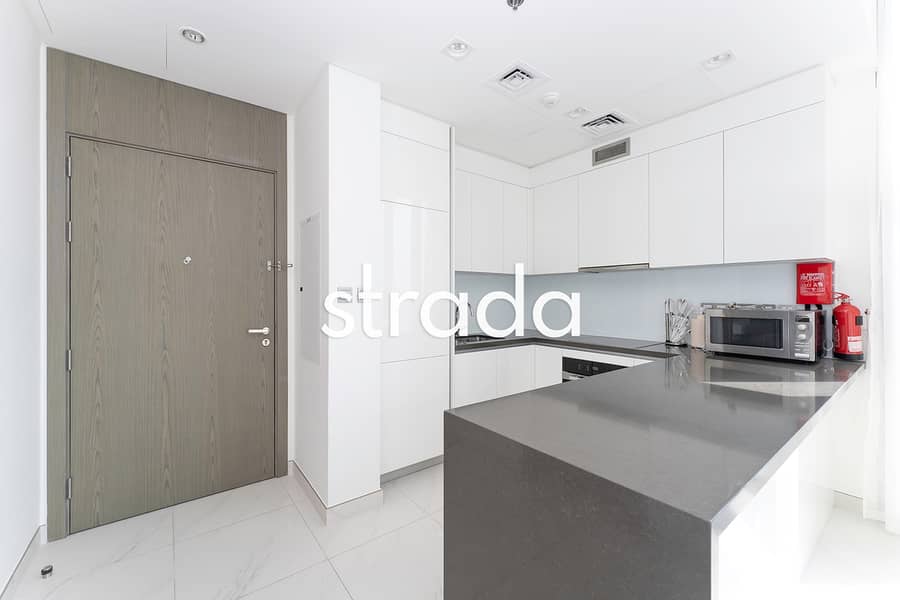 Semi Furnished | Corner Unit | High Floor - Image 15