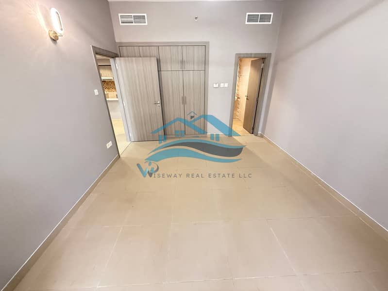 SPACIOUS | FREEHOLD | LAUNDRY ROOM | VACANT NOTICE SERVED