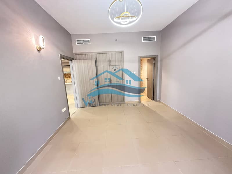 SPACIOUS | FREEHOLD | LAUNDRY ROOM | VACANT NOTICE SERVED