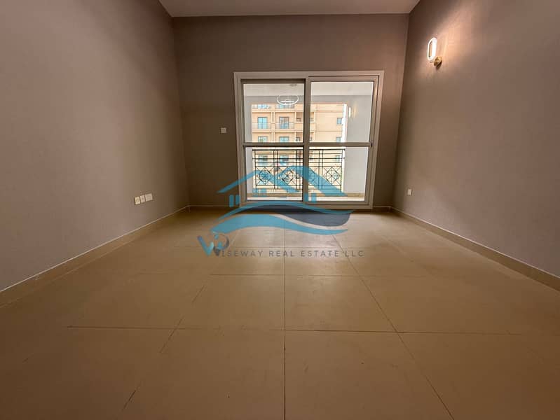 SPACIOUS | FREEHOLD | LAUNDRY ROOM | VACANT NOTICE SERVED