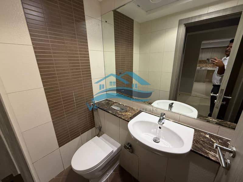 SPACIOUS | FREEHOLD | LAUNDRY ROOM | VACANT NOTICE SERVED - Image 6