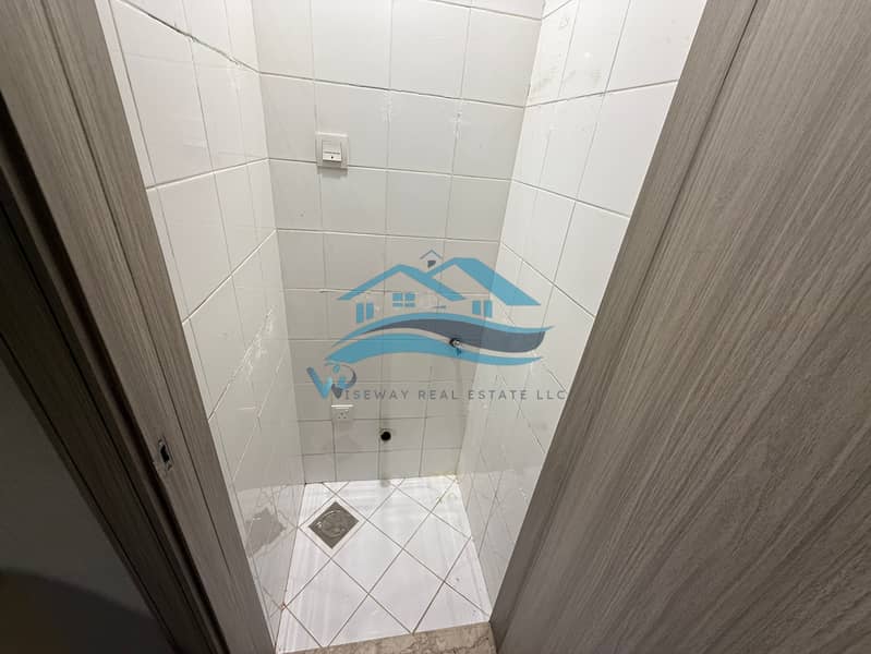 SPACIOUS | FREEHOLD | LAUNDRY ROOM | VACANT NOTICE SERVED - Image 11