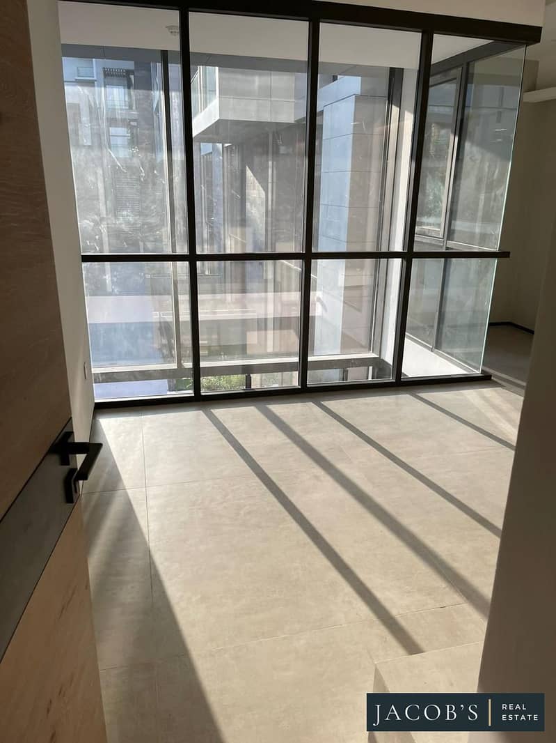 Very Spacious | Luxurious | Prime Location - Image 13