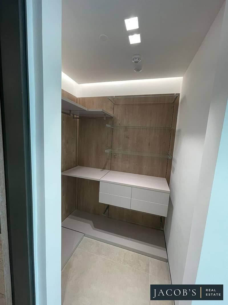 Very Spacious | Luxurious | Prime Location - Image 17