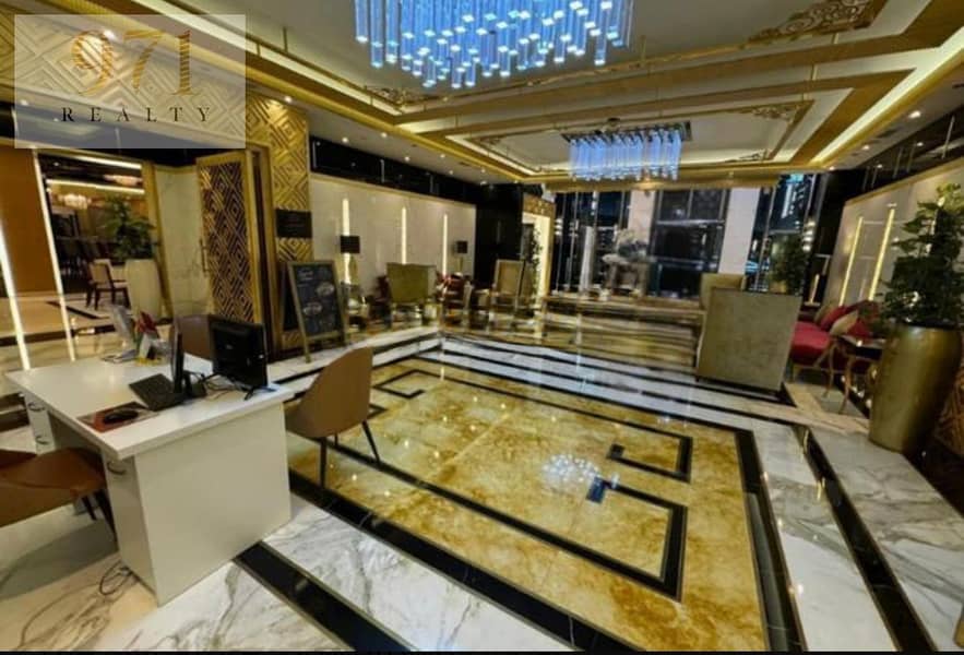 Beautifully designed | Fully Furnished | 1 BR | Downtown