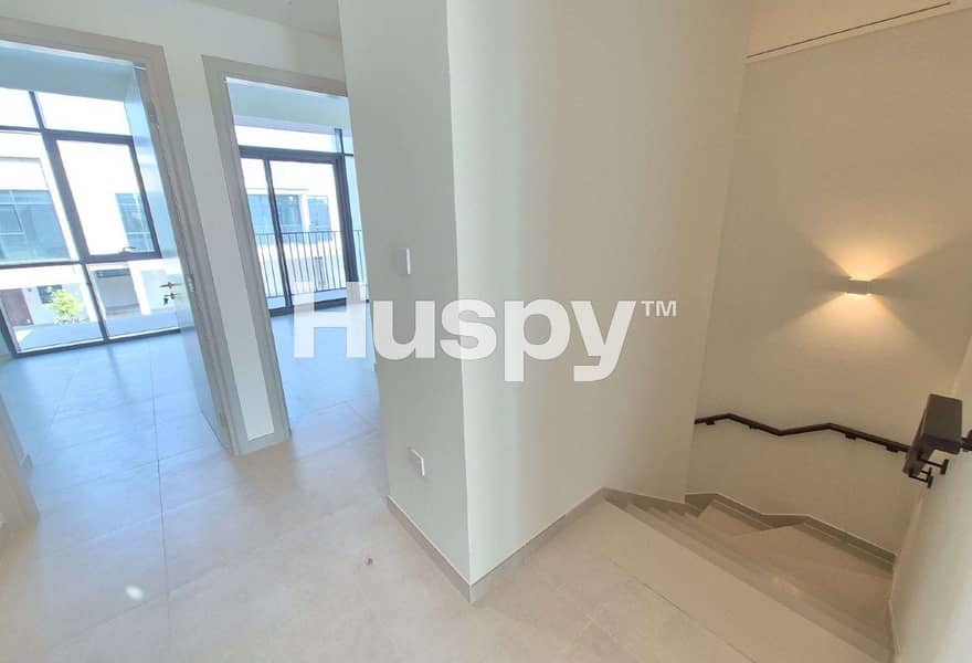 Skylight | Single Row | Vacant Now - Image 8