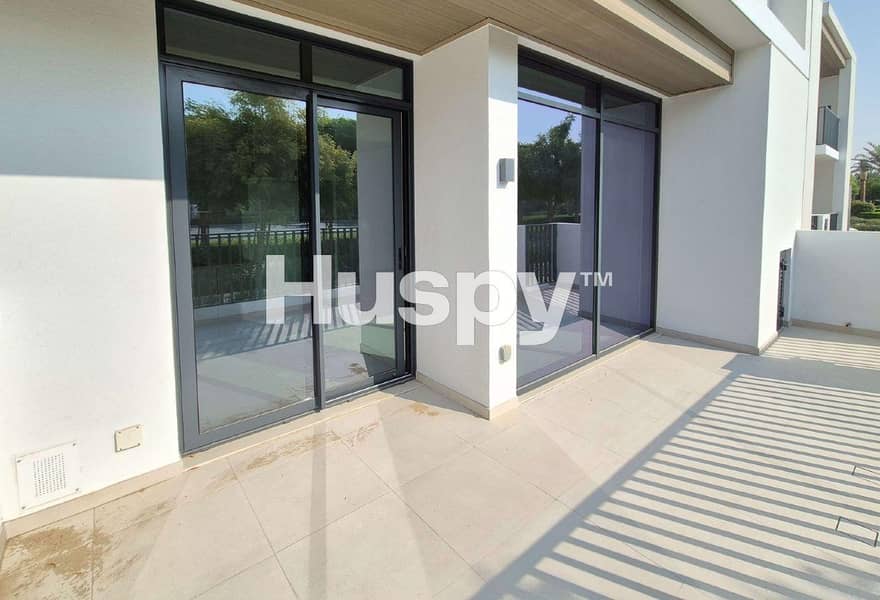 Skylight | Single Row | Vacant Now - Image 13