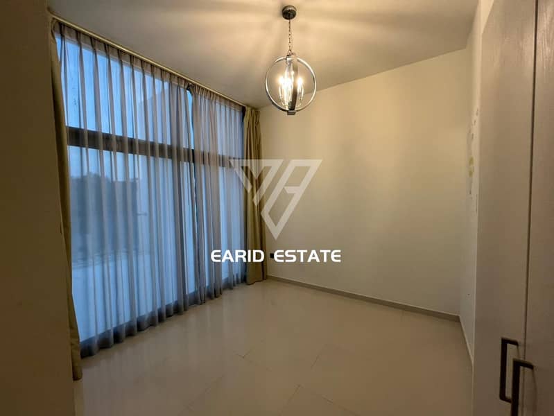 Big Living room | Fully Furnished | Spacious Room