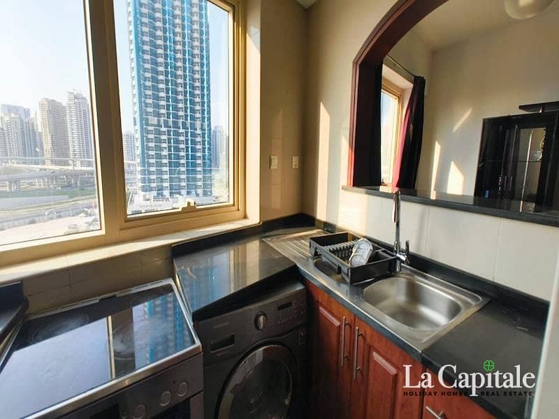 Vacant | Spacious| Furnished | Marina Skyline View - Image 8