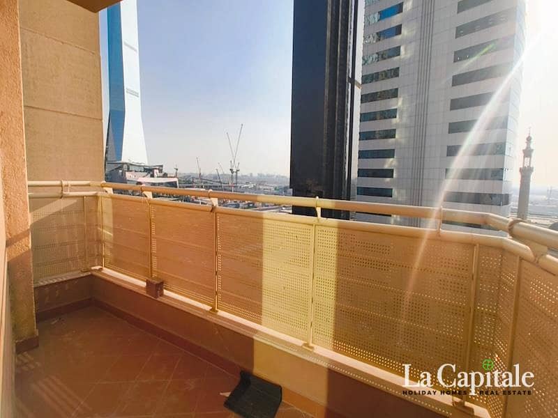 Vacant | Spacious| Furnished | Marina Skyline View - Image 15