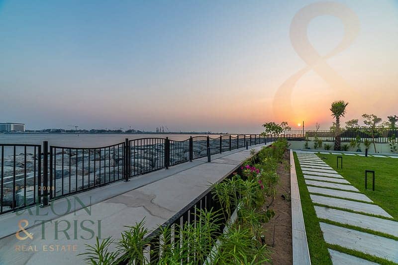 Rare beachfront villa l Jumeirah l Upgraded - Image 11