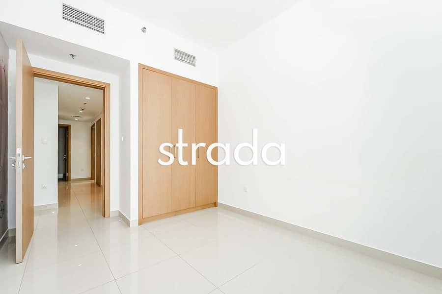 Creek Marina View | Semi Closed Kitchen | Vacant - Image 13