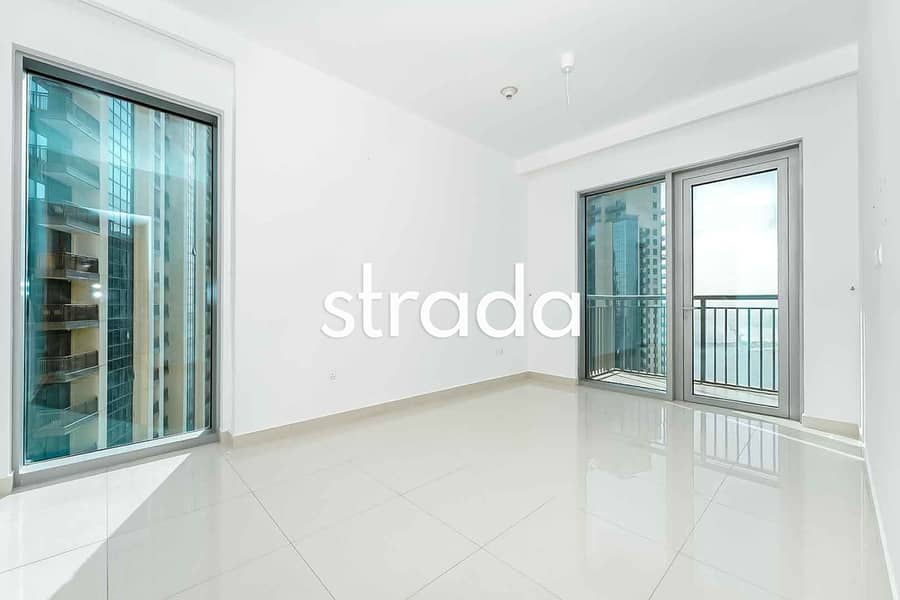 Creek Marina View | Semi Closed Kitchen | Vacant - Image 15