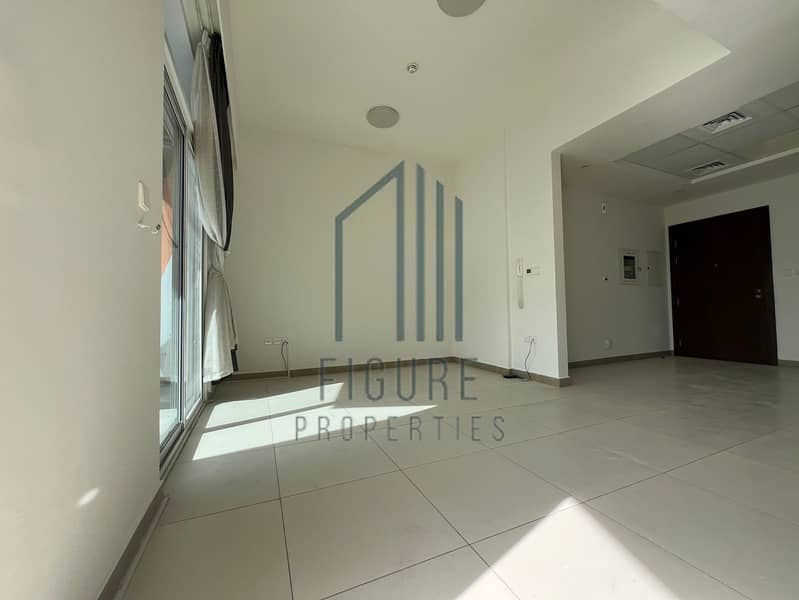 Prime Location -2 BED Ready To Move- distress deal - Image 6