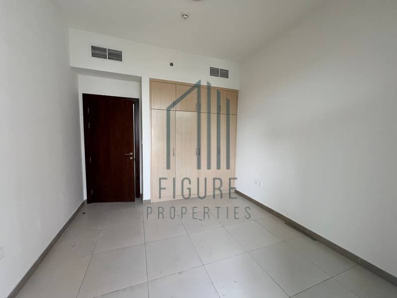 Prime Location -2 BED Ready To Move- distress deal - Image 13