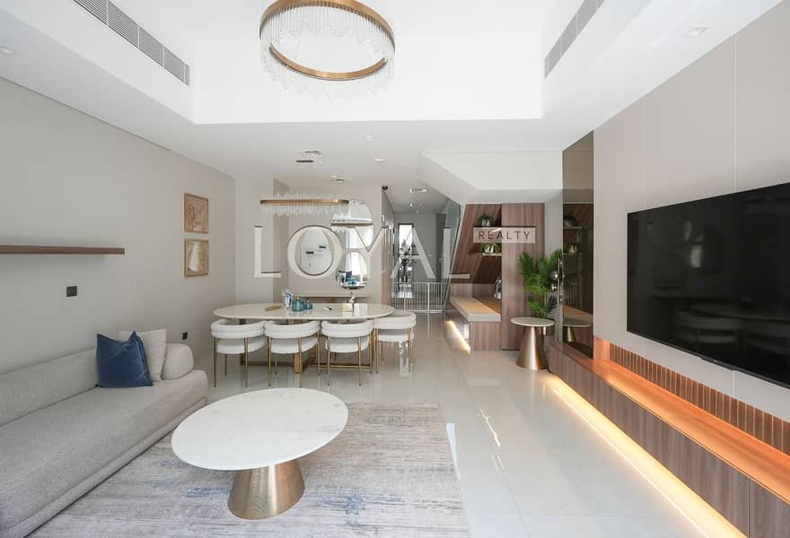 Vacant | Close Kitchen | Upgraded